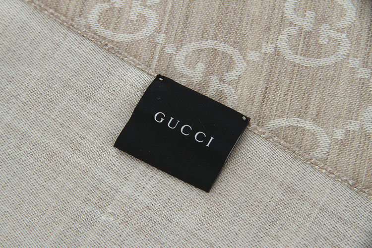 gucci(古驰) #浅灰色围巾