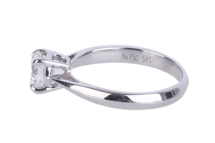 qi ta pinpai(其他品牌) 18K金镶钻石戒指 70分