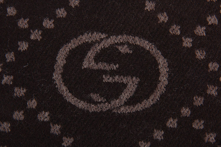gucci(古驰) 深棕色logo羊毛围巾
