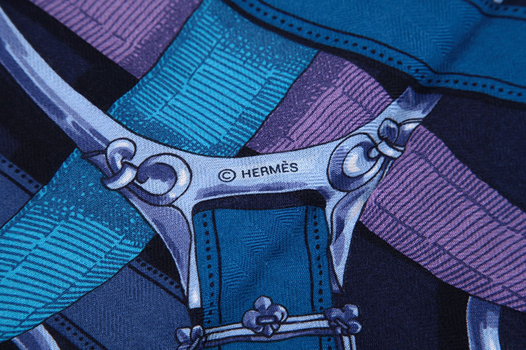 HERMES(爱马仕) 藏蓝色锁带图案羊绒围巾14