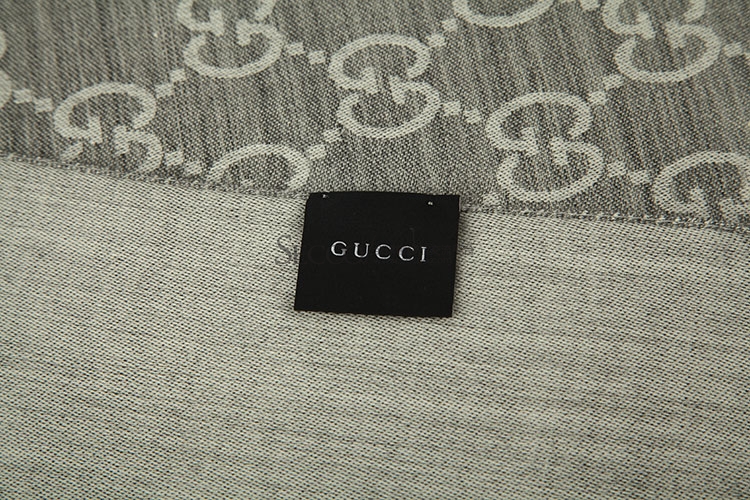 gucci(古驰) 灰色logo羊毛丝巾