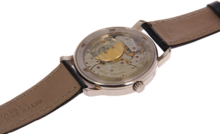 patek philippe(百达翡丽) 18k白金月相能量储存复杂功能机械腕表厂家