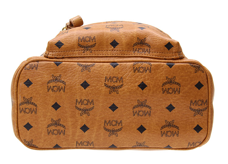 mcm(mcm) 棕色皮质铆钉装饰小号双肩包