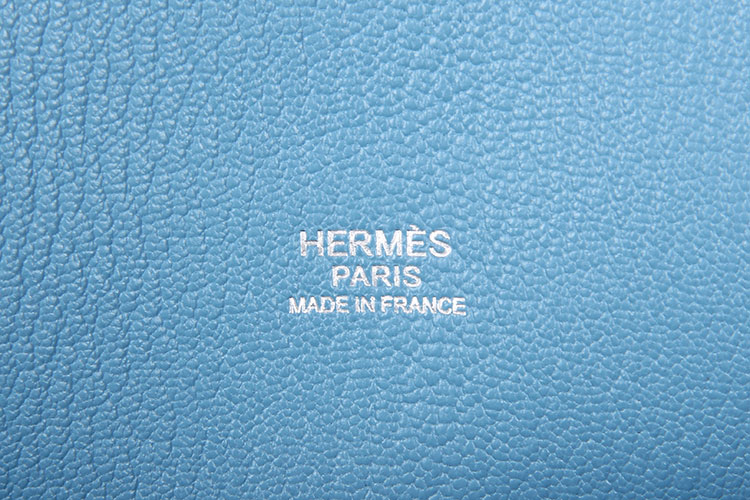 hermes(爱马仕) 牛仔蓝色皮质斜挎包jypsiere28