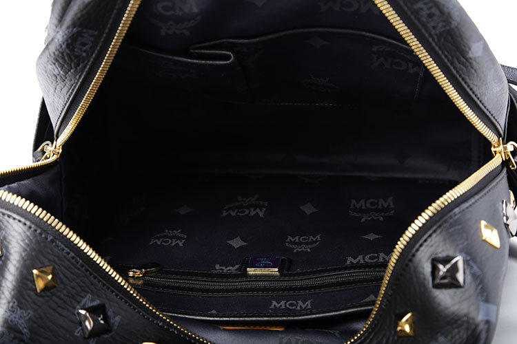 网上mcm(mcm 黑色皮质中号双肩包专卖店,_mcm(mcm 黑色皮质中号双肩