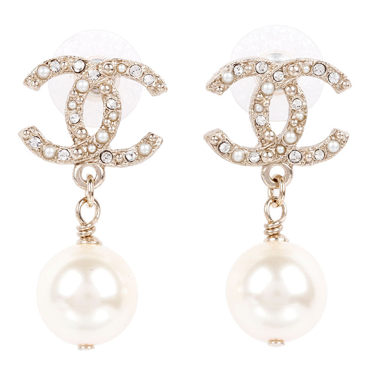 伟德bv1946官网-搜狐时尚专访亮相蒂芙尼深圳万象城精品店焕新启幕活动的演员王星越 一起来了解一下来到深圳的他最期待去哪里游玩呢？对于日常的珠宝佩戴王星越又给出了怎样的Tips？通过专访一起来了解一下吧！王星越