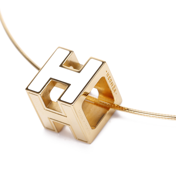 hermes(爱马仕)白色珐琅立体方形h扣金色项链