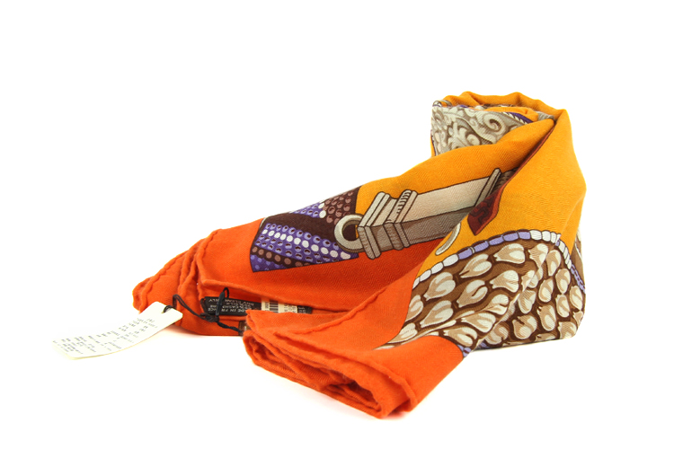 <em>Hermes</em> <em>爱马仕 女士</em>桔色印花羊绒<em>围巾</em>/披肩【