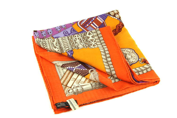 <em>Hermes</em> <em>爱马仕 女士</em>桔色印花羊绒<em>围巾</em>/披肩【