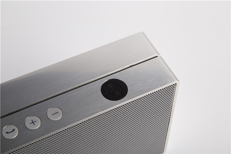 loewe(勒维)speaker 2go 银色便携音箱52231r01