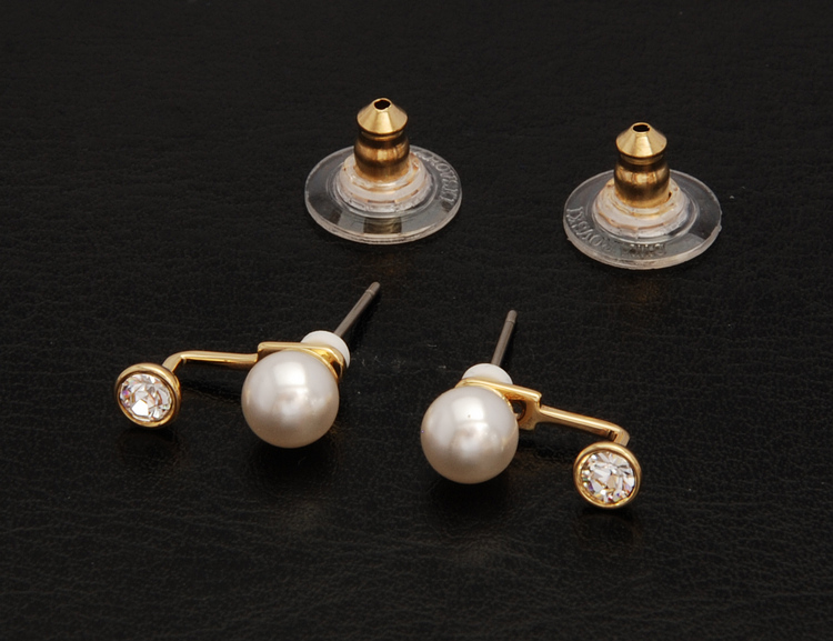 Swarovski\/施华洛世奇 15年新款花托耳环 512