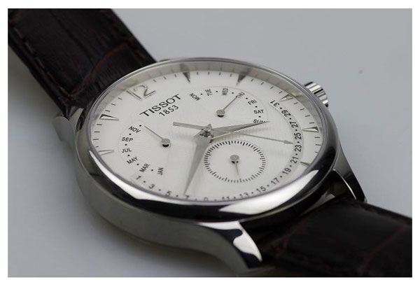 tissot/天梭俊雅系列万年历石英男表(t063.637.16.037.00)