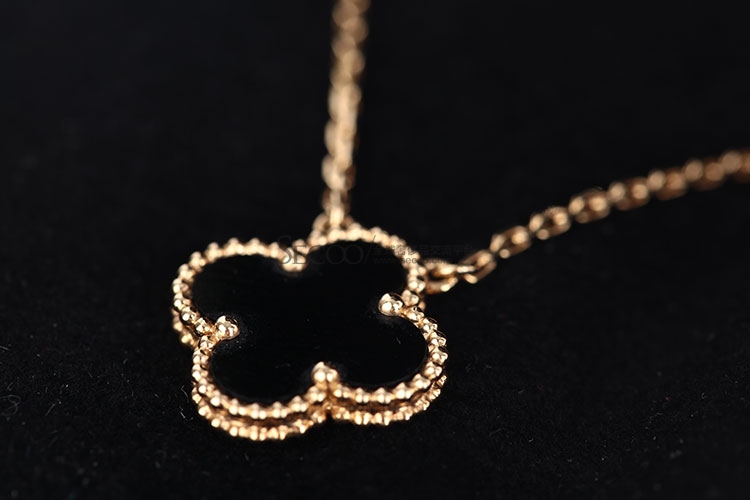 van cleef & arpels(梵克雅宝) 黑色玛瑙四叶草项链