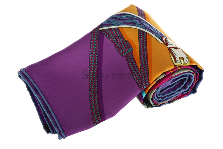 hermes爱马仕紫色马鞍鞭图案丝巾