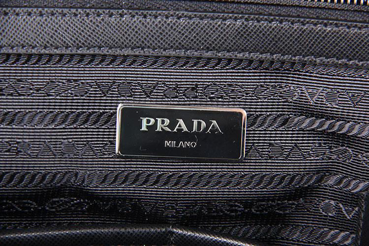 prada(普拉达) 黑色尼龙公文包