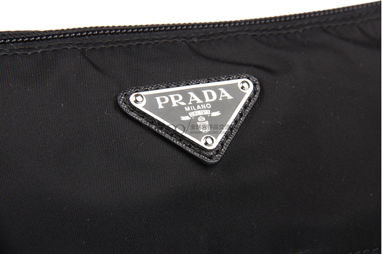 prada(普拉达) 黑色尼龙斜挎包