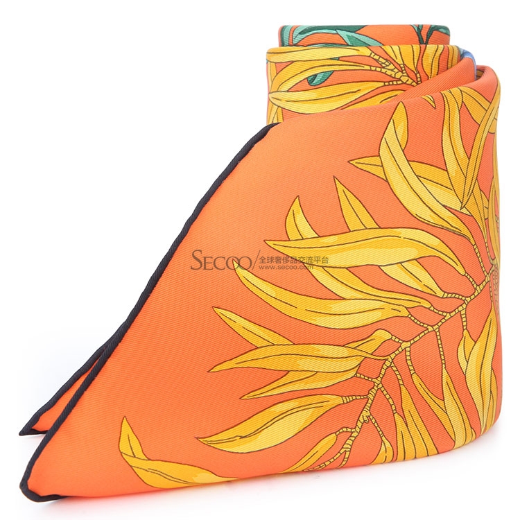 hermes(爱马仕) 橘色叶子图案丝巾 90*90