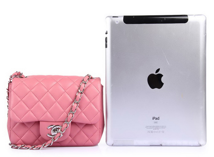 chanel(香奈儿) 粉色皮质银链小肩包