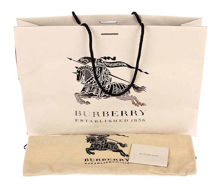 burberry的包装袋图片