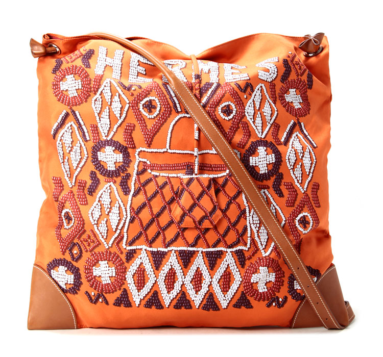 hermes(爱马仕) 橘黄色丝绸斜挎包