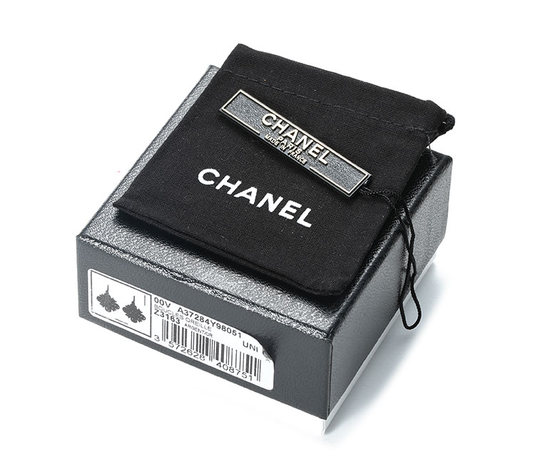 chanel(香奈儿) 银色双c珍珠吊坠耳钉