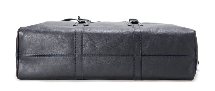 品牌故事 balenciaga balenciaga由来自西班牙巴斯克地区的cristobal