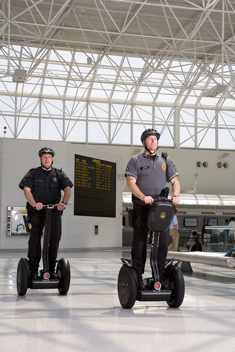 segway(赛格威 i2 两轮自平衡电动车 城市版 智能体感车的鼻祖!