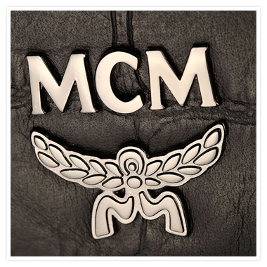 mcm 黑色 小牛皮 鳄鱼皮压印纹 时尚双肩背包