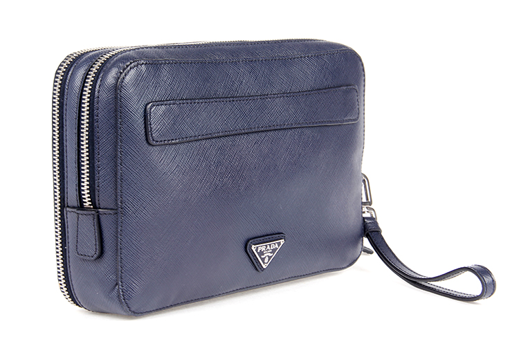 品牌故事 prada 意大利品牌prada于1913年在米兰创建,提供男女成衣